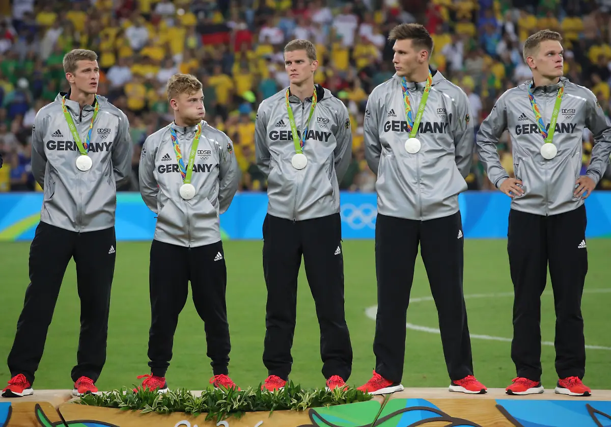 0541eb6ed46ac44d98219266ad0315f4