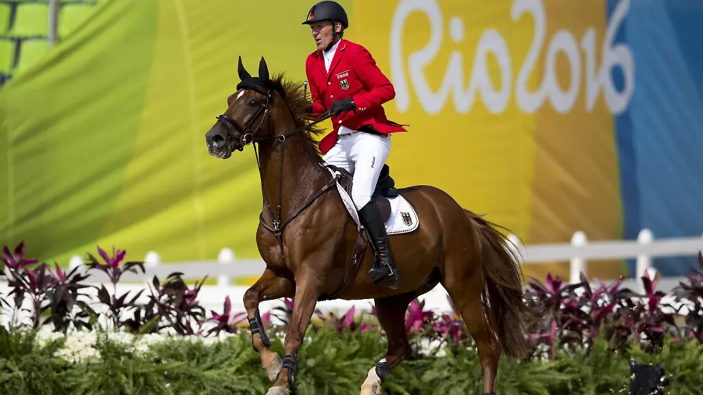 73b2b2039d7a8b96594570672a8f0083