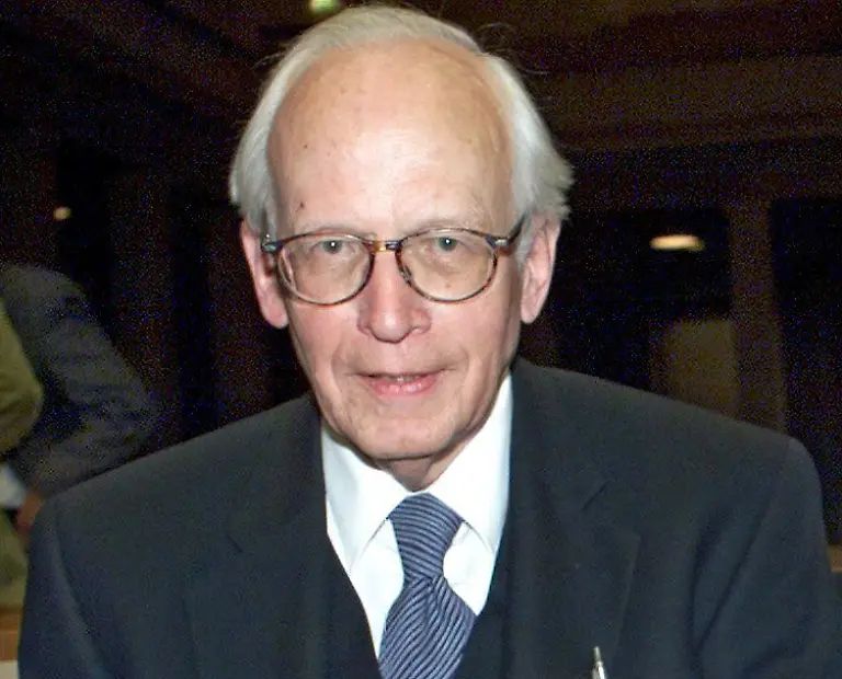 21644abe0f4e4ea081fd8fe136ebadbb