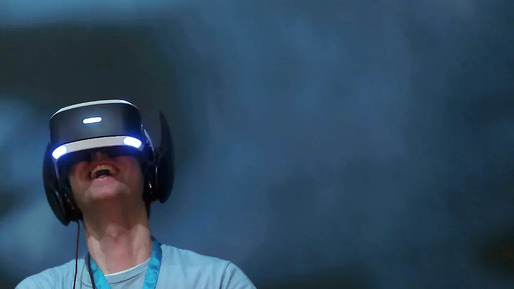 5926d9f2f93d11a3deda133381bf5942