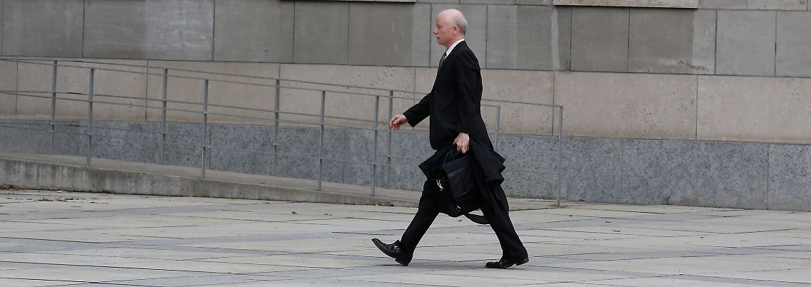 Mann klarer Worte: Sanio auf dem Weg ins Finanzministerium (Archivbild).