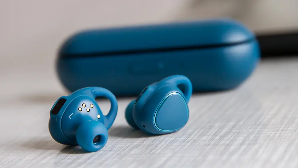 Samsung-Gear-IconX-3