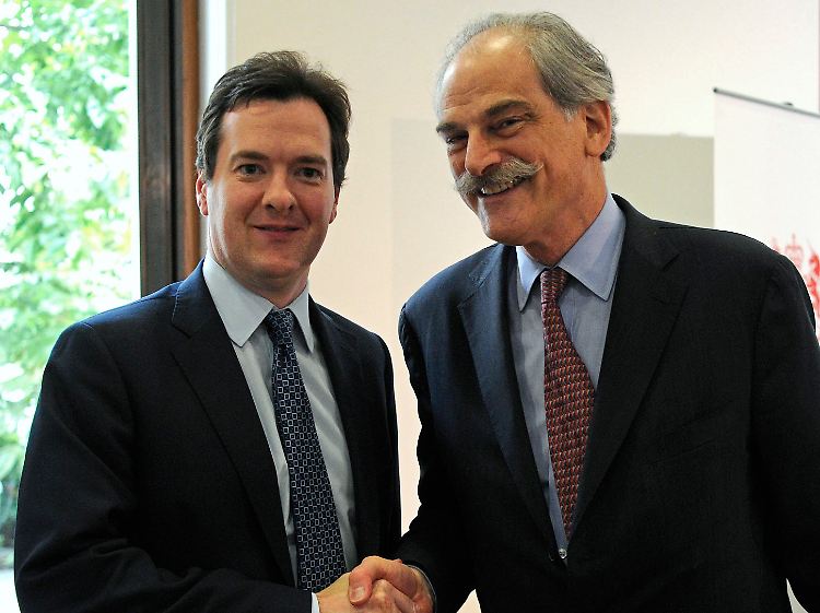 Der Schatzkanzler und der amtierende Chef des Währungsfonds: George Osborne (links) bedankt sich bei John Lipsky für den Besuch in London.