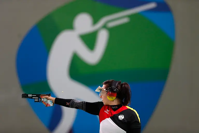 6ff9c7d13b2c450f82d38827496208b4