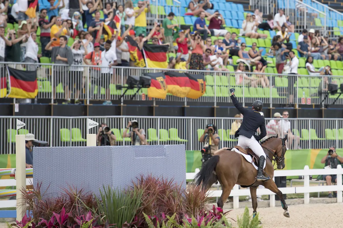 2d8574b2bb1b37e9fb5ee6f317932a78