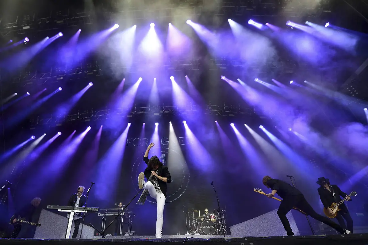 b4248fc40d72fc78453fa6bd1100a210