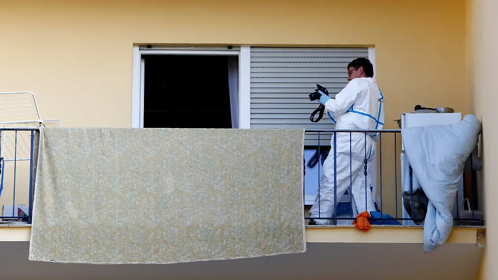 fe4b946297e7dca2865eb1b6e07b9945