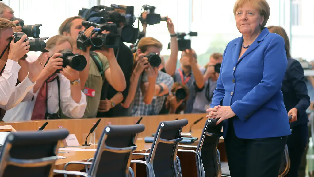 4235089a3b4d7af2eeeedde156b643b9