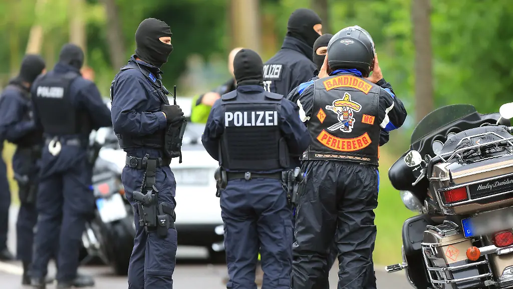 2daef6e190ccf11837a8e43c4cad7f5e