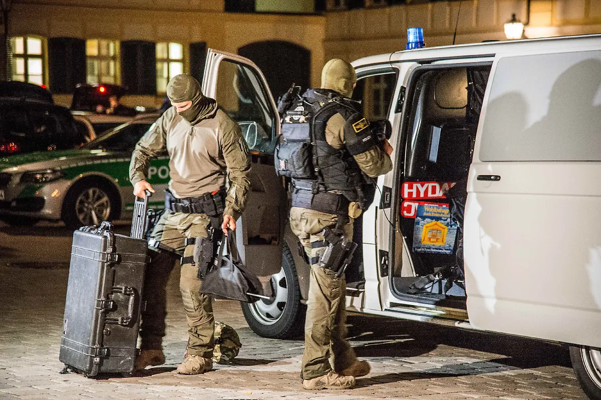 ada7f6089eaca1eaf766fe30c72de55f