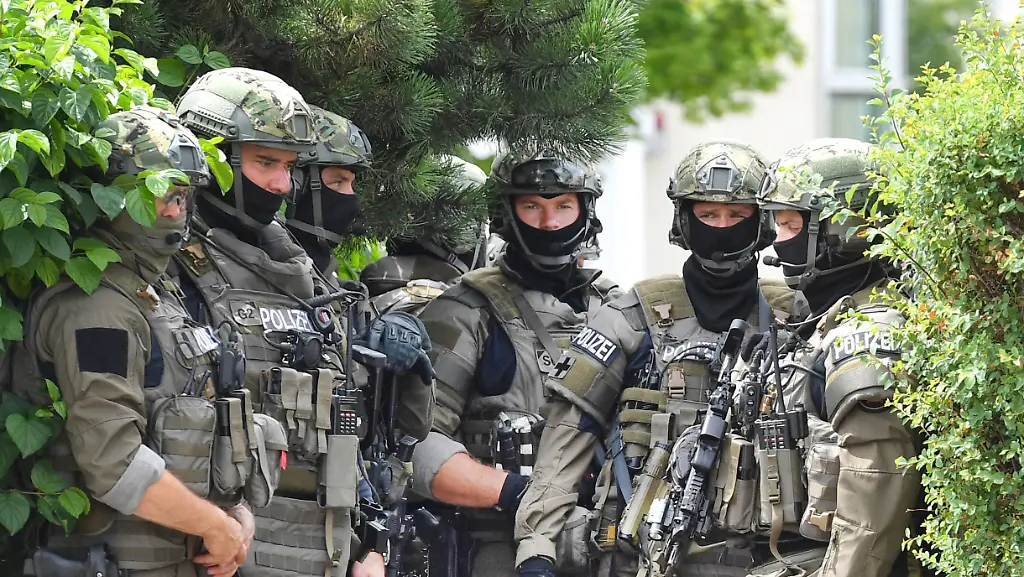 9cdc3ea6f8ae1e95a1fb55d10ec64efa