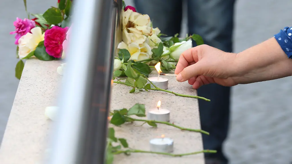 70f0e82d760ba6c51e84a7aa93491b46