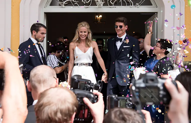 00ec1bef79f8e9e47ffecf32f2183cfd