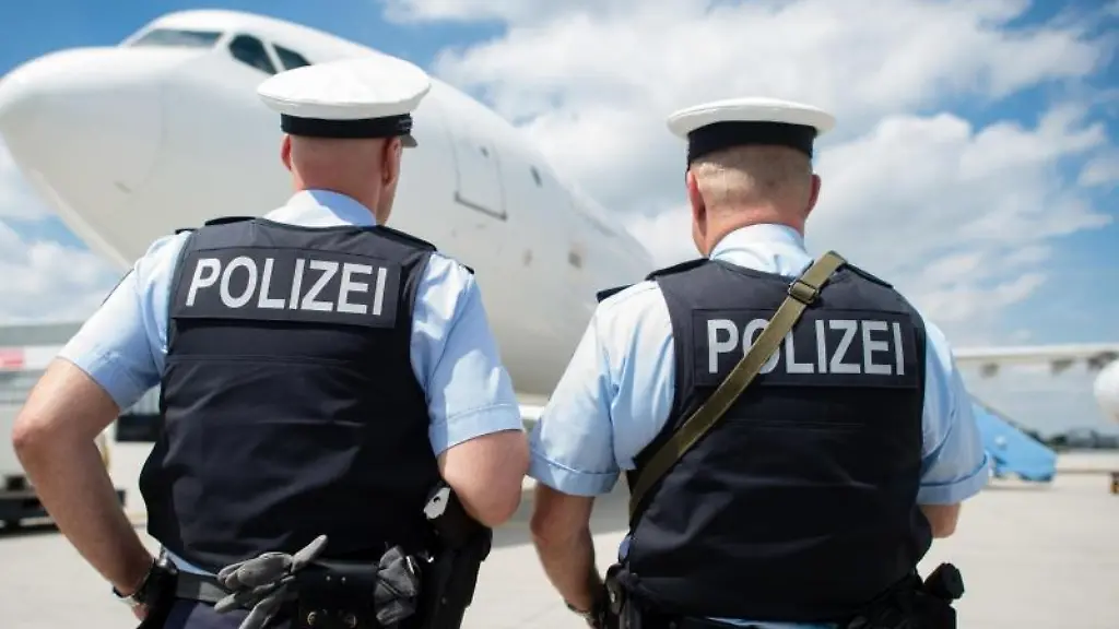 Der-Urlaub-soll-eine-unbeschwerte-Zeit-sein-und-wird-derzeit-doch-von-vielen-Sorgen-um-die-Sicherheit-ueberschattet