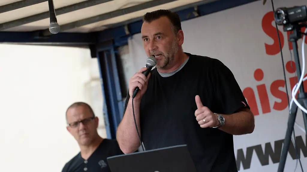 dd1a56e90796f41da8d0e56031c6e8c1