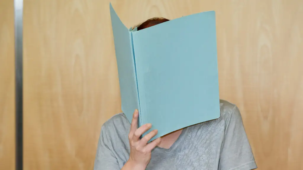 b14853af118fabf8a48bec5694a200a8