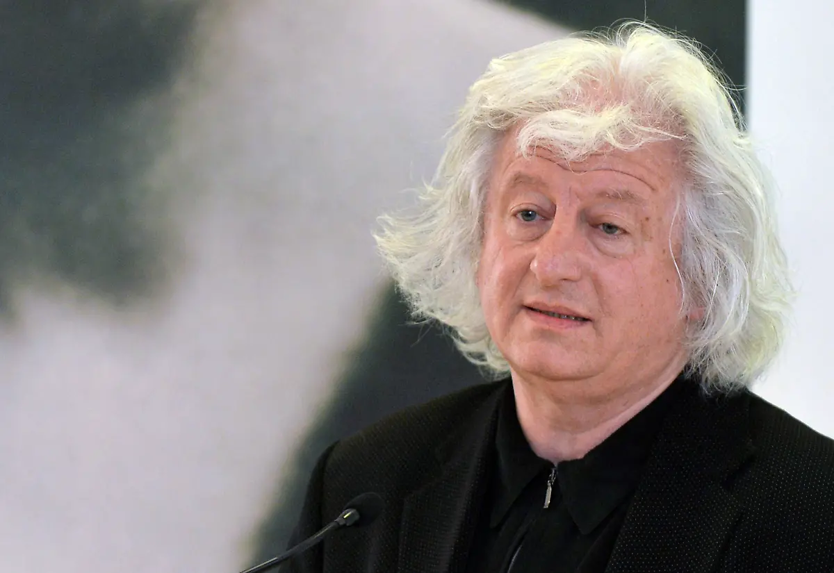 83c9f409af3e6b52f30d77259ba5196d