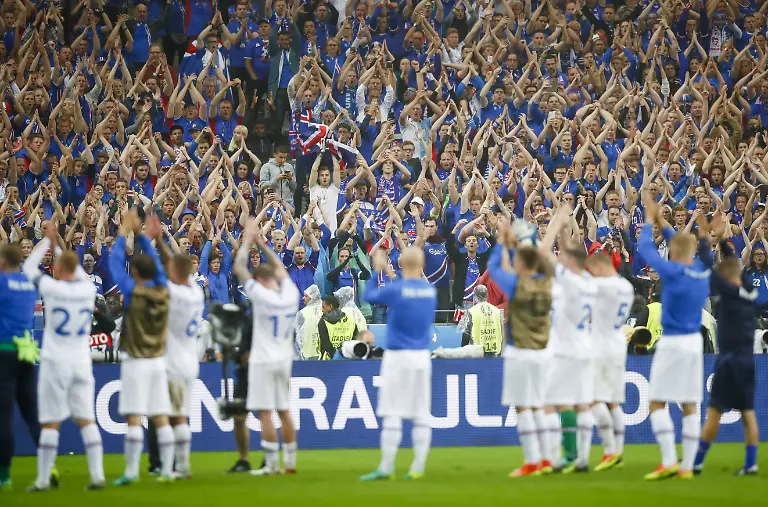 26995453d79334cca3c18b93997fa067