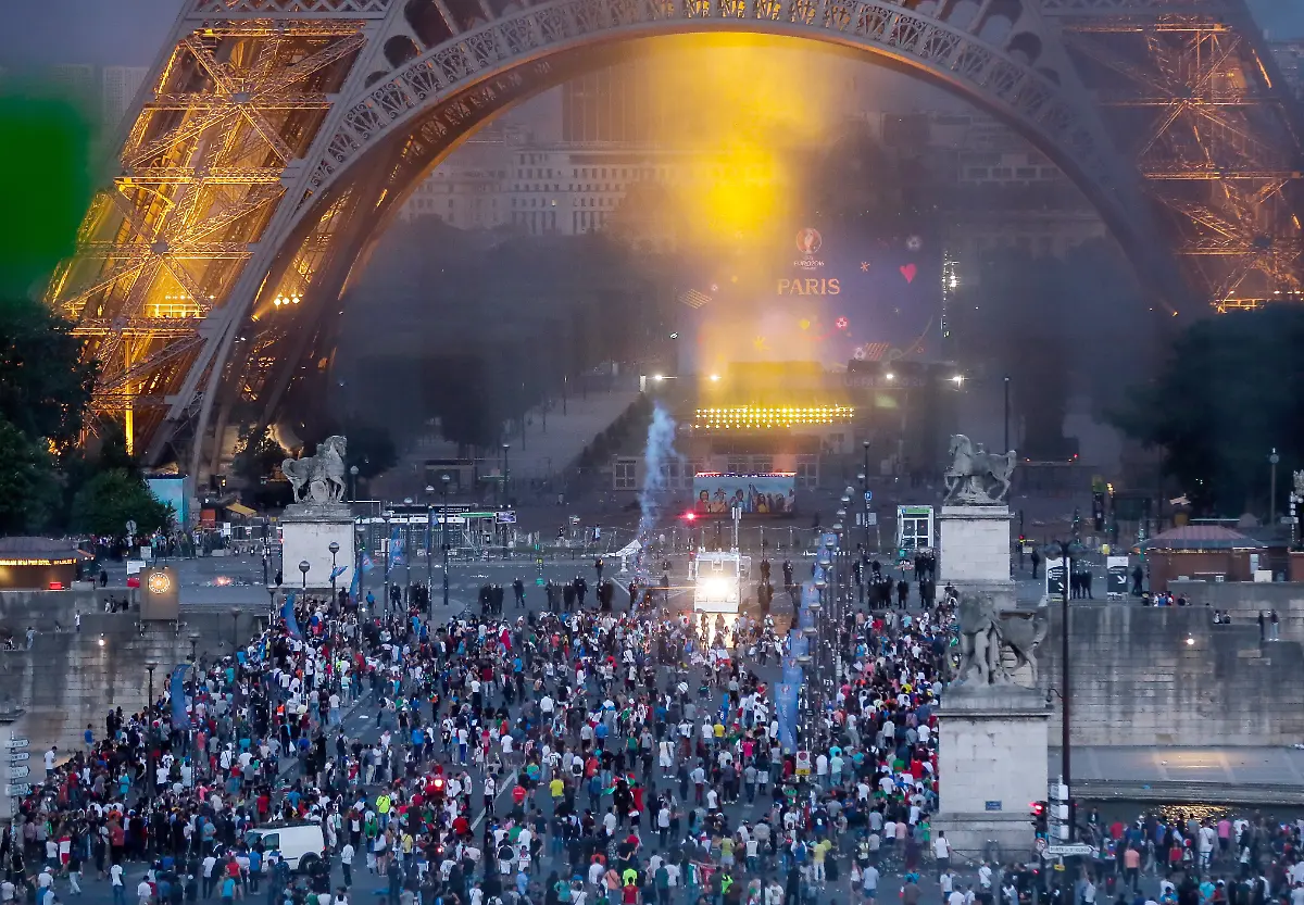 6c3e86f34c17bb1496715f9d5afd33fa