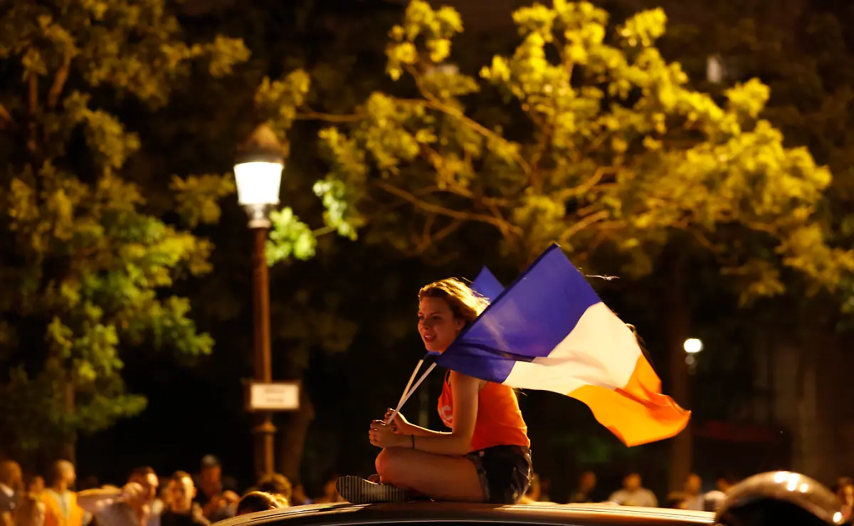 dcfc53276deed2ab69dab353c4b13ff2