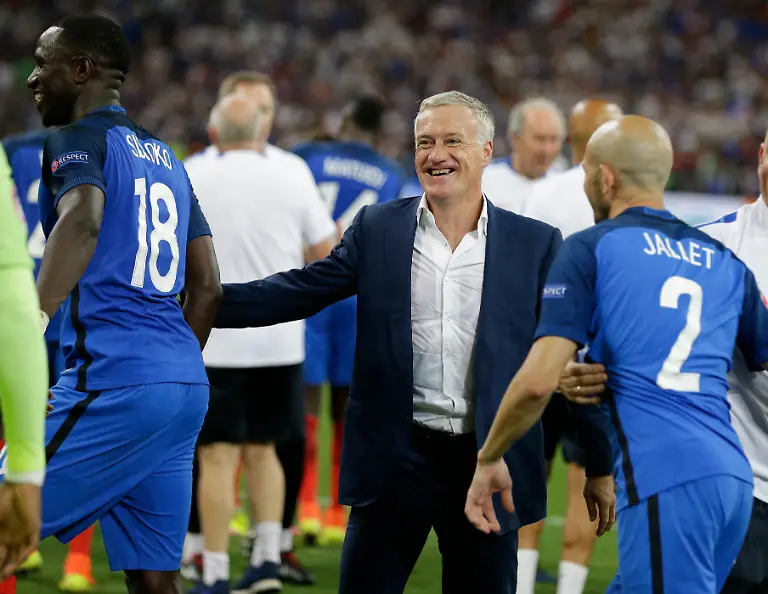 8f90d015ff388d2b95758b206a1c5877