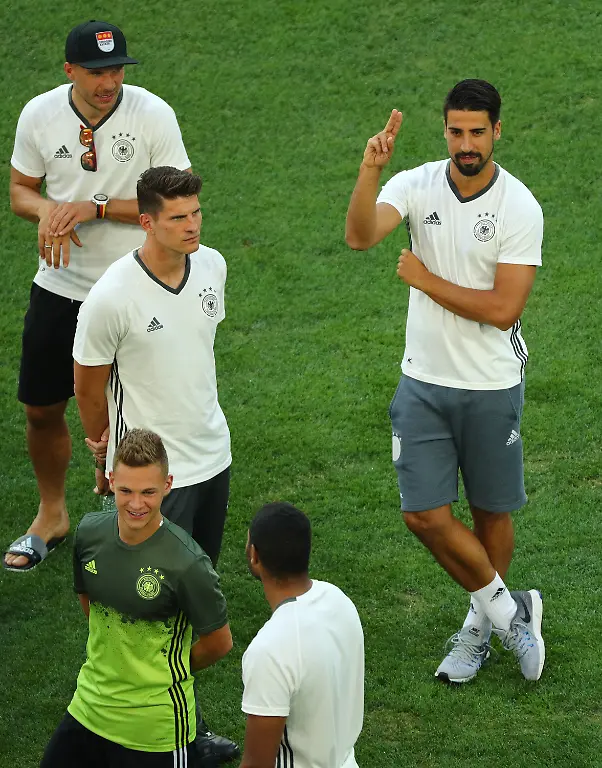 b9dba65bae272d39b3b653f444b92bc9