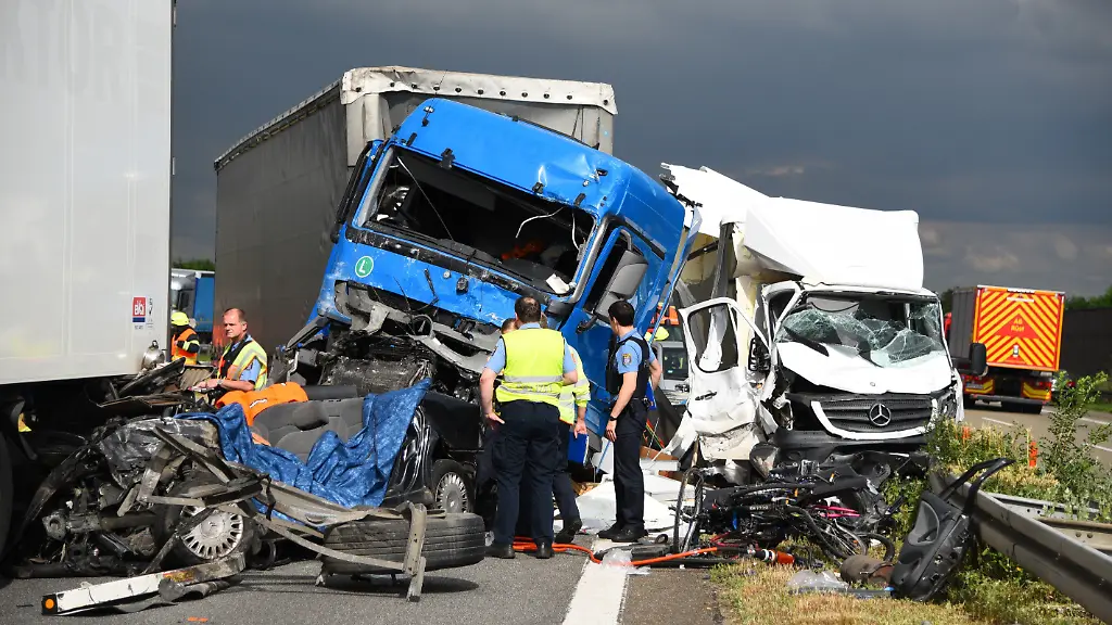 f1b57f051e7c040180de5d27e2eb7b4f