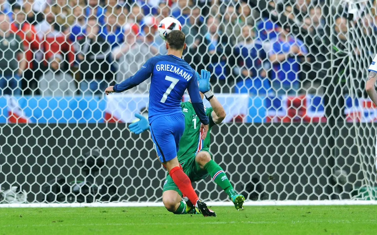 c4bf9aad69416e8ed730e975550e2a06