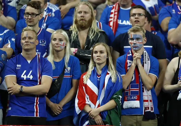 65b2e6ba60cafe43ac7e2b70437b5340