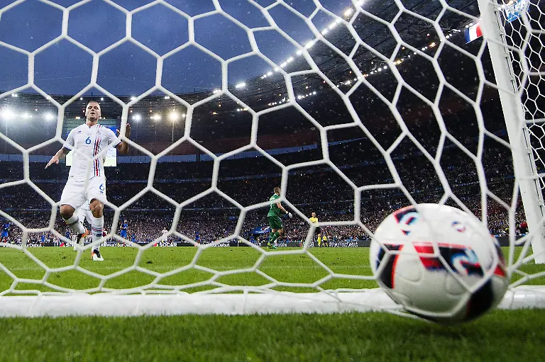 8d132ca6ea377359acaa26e08b50ba33