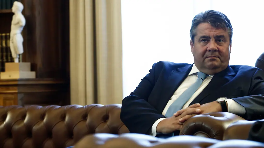 2300491c52823739fb515f41cb90f877