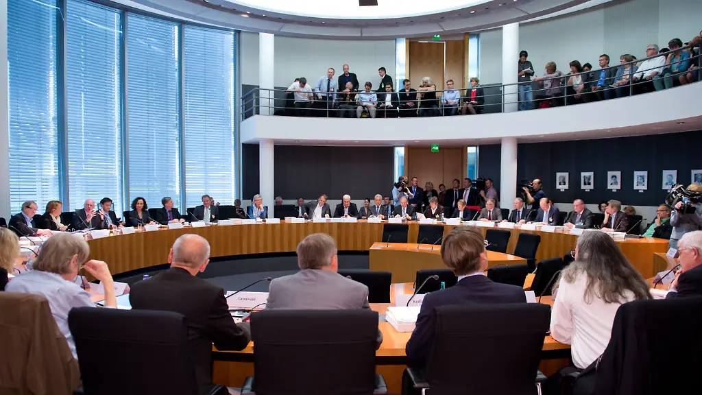 65f71f3a6d144c0abd5a8953876cd3ef