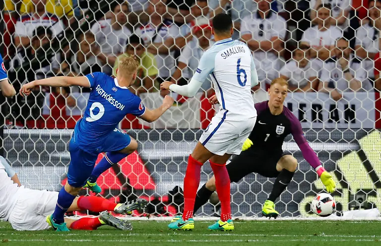 2146e290117c43f7be0eb37323715aea