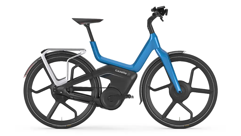 gazelle-no-1-blue-low-2