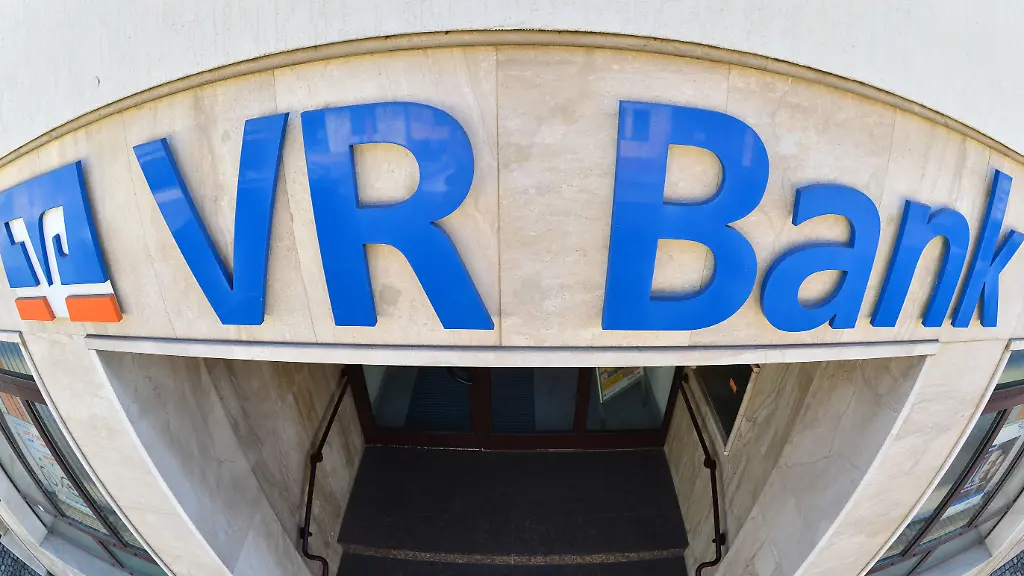 236fe3f975e532d329fda7201a54352d