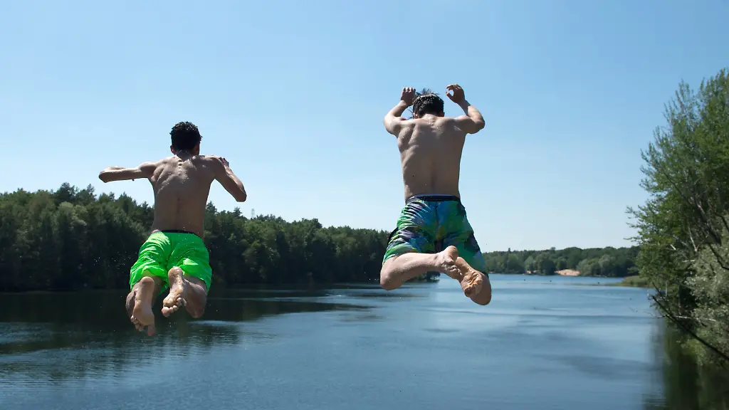 53d68756198cc8b643ee28a18f737b74