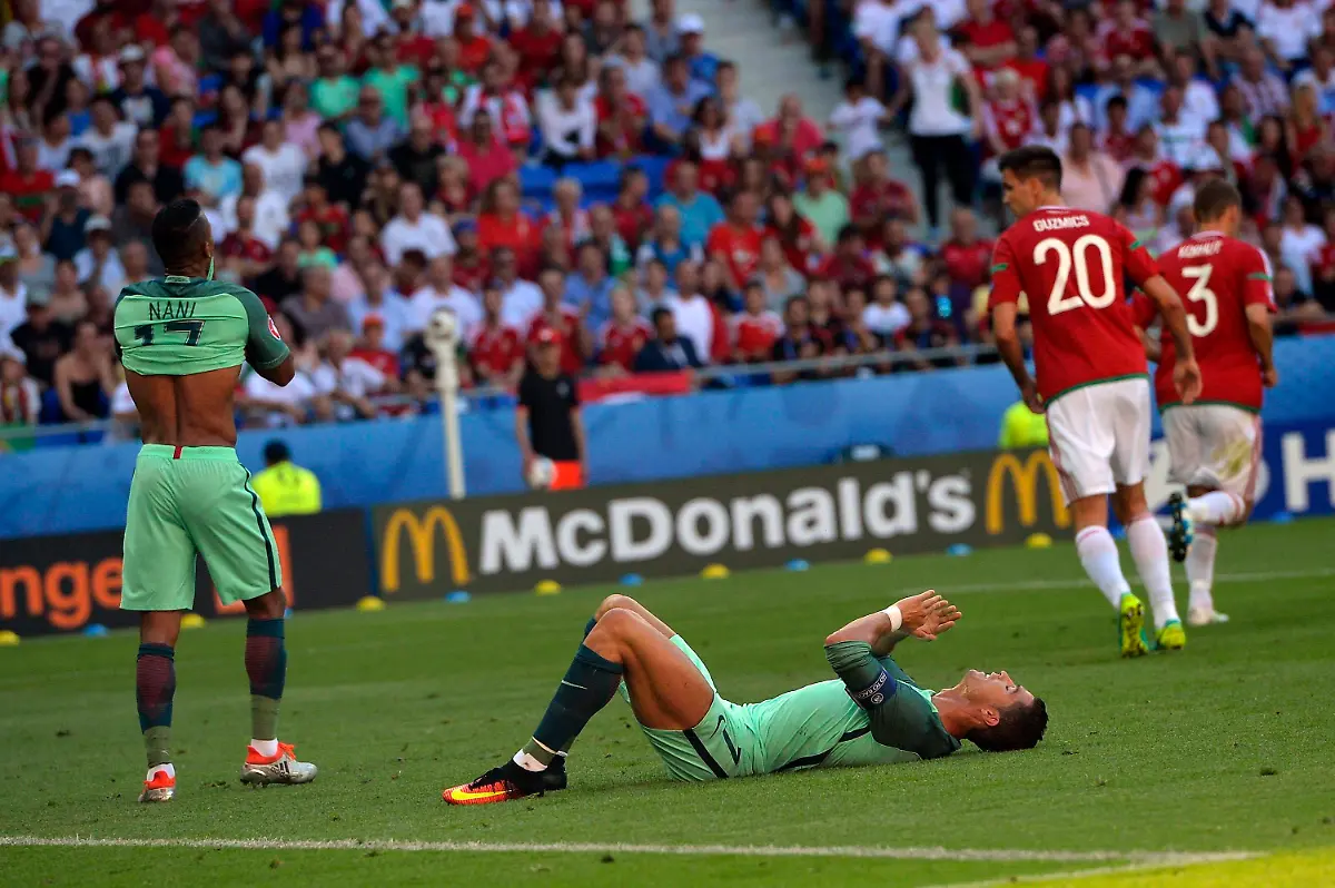 aea99c2a3d2e5761663e63fc4fcc76f2