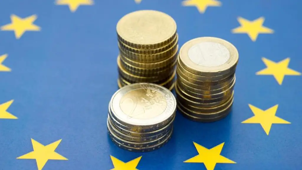 Zinsportale-vermitteln-Anlegern-Festgeld-Anlagen-im-Ausland-denn-oft-sind-die-Zinsen-dort-hoeher-als-bei-heimischen-Banken-Doch-mehr-Rendite-bedeutet-meist-auch-mehr-Risiko-warnen-Verbraucherschuetzer