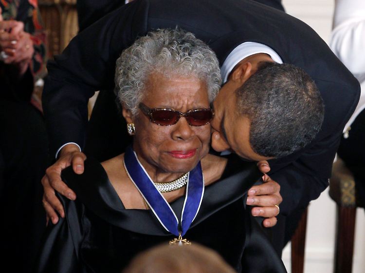 Auch die von Obama sehr geschätzte Autorin Maya Angelou wurde dieses Jahr mit der Freiheitsmedaille ausgezeichnet.