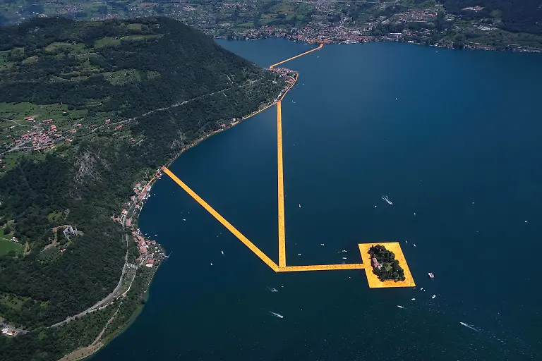 21c7fc66ac0a6a684405489d26874421