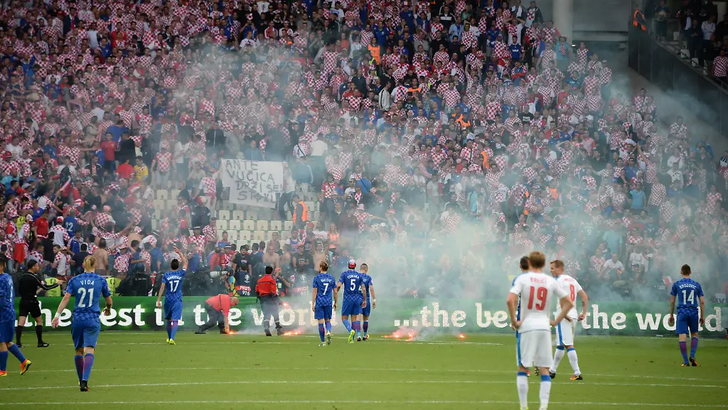 4c5e1ba32ecbf9c0dd5ed7120f5632b4