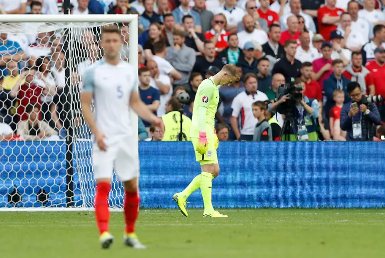 e7f59494c484c4a2b5ec17f825fa1ece