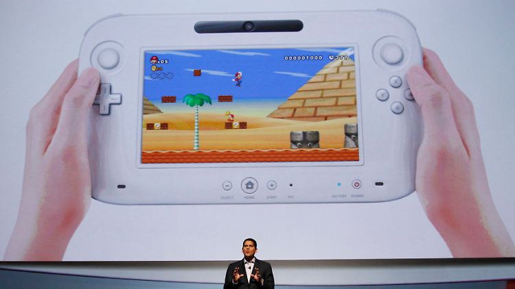 Reggie Fils-Aim, Chef von Nintendo in den USA, stellt Wii U in Los Angeles vor.