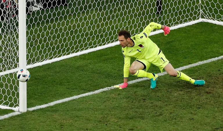 00bf8a3475686640cac1a7d8bb9dec22