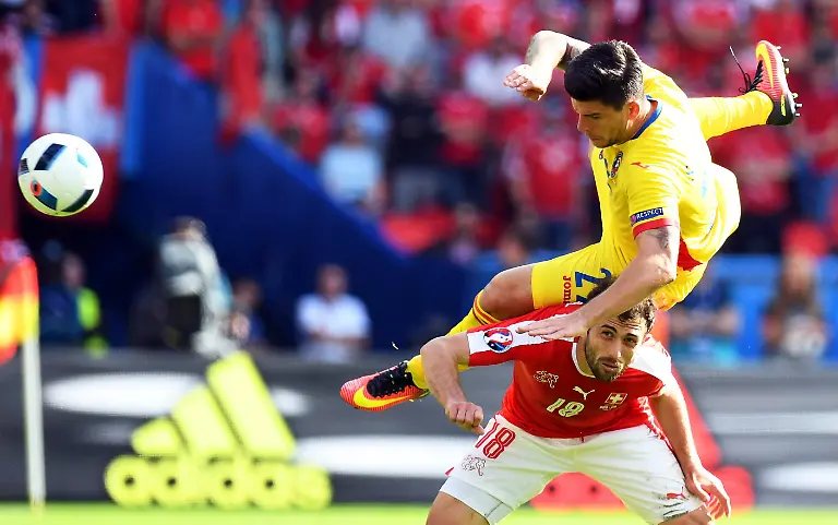 c132b0b027bba358d69f3fba55565e46