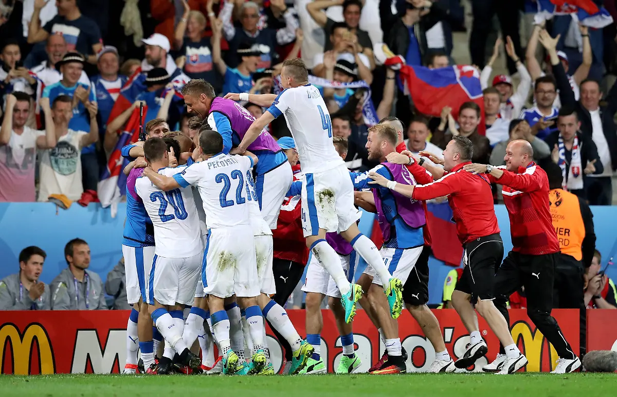 b2fd1eb40b778d3320e2809602181635