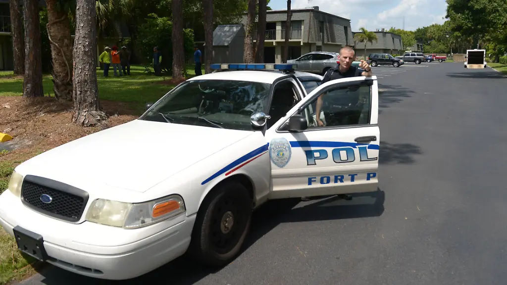 3a277d62aea104d0ee7f18ec7a35ec06