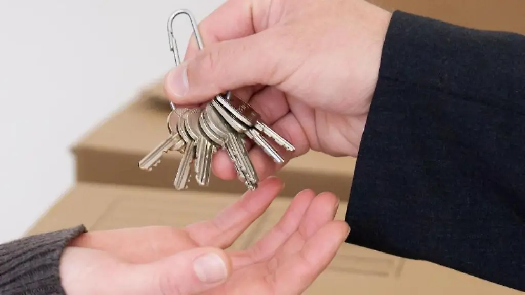 Vor-der-Wohnungsuebergabe-Muessen-Mieter-nochmal-putzen-wenn-ihre-ehemalige-Wohnung-schon-seit-zwei-Wochen-leersteht-Foto-Kai-Remmers