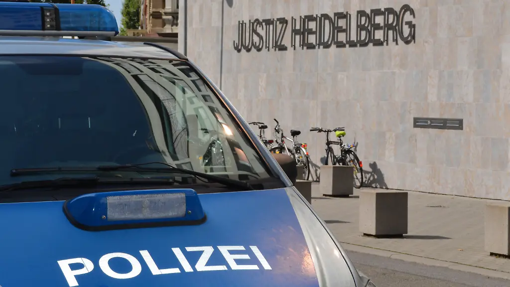 832b290c45902c91a6b5a4c2434676f9