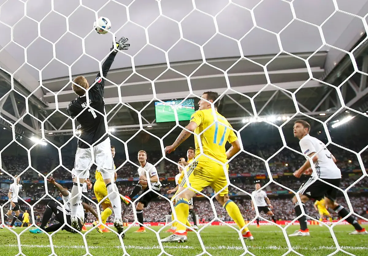 fadae896ce055f5d47f136c5c18f1eb7